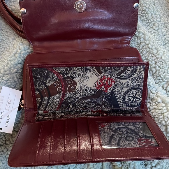 Small burgundy wallet with silver details. - Picture 3 of 6